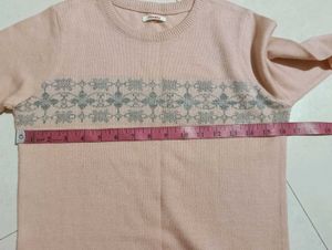 women girl warm t-shirt