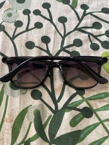 Classic Black Wayfarer Sunglasses