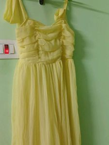 Flowy Yellow Maxi Dress