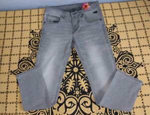 🎀 Grey Wash Denim Jeans 🎀
