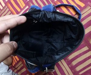 printed cloth sling bag with zip inside