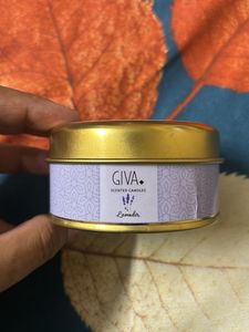 Scented Candle With Free Gift