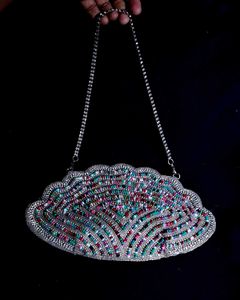 👝Elegant Embedded Clutch 🥟 Sea Shell Shape