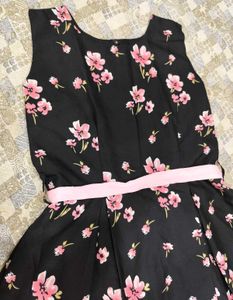 Floral Print Dress with Belt