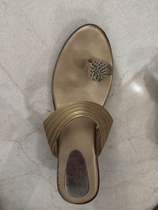 Ethnic Footwear Women