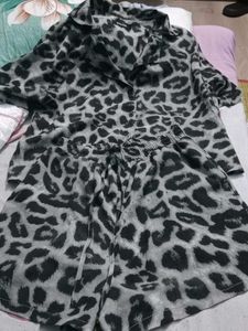 Stylish Leopard Print Shirt