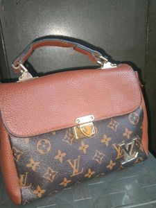 louis vuitton first copy sling bag