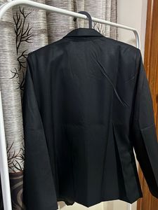 Black Solid Regular Fit Casual Blazer