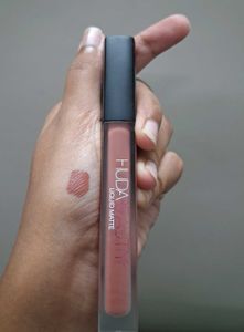 Huda Beauty Liquid Matte Lipstick