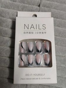 24pcs Natural Delicate False Nails