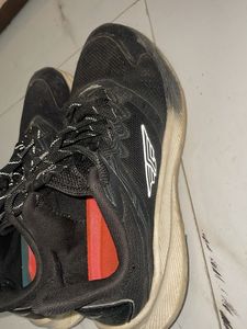 Black Fashion Sneakers USED