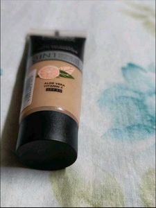 Faces Canada All Day Hydra Matte Foundation