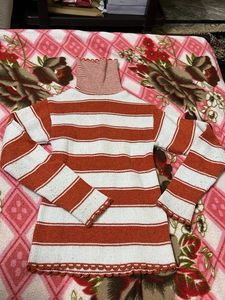 Pack of 2 - Striped &amp; White Turtleneck Sweaters