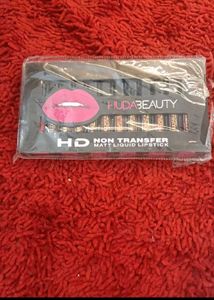 HUDA BEAUTY LIPGLOSS