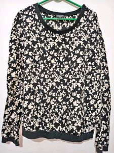 Stylish Black &amp; White Printed Top