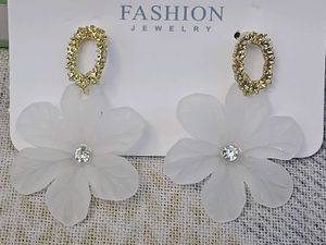White Flower Earrings with Gold Accent