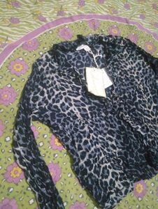 Stylish Leopard Print Button-Up Top