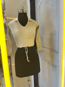 Chic Long Sleeve Cropped Top