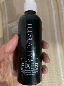 Huda Beauty Primer and Matte Fixer
