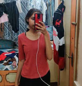 Red 3/4 Sleeve Top