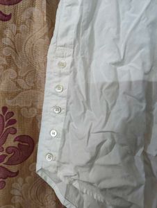 Country Road Sleeveless White Shirt