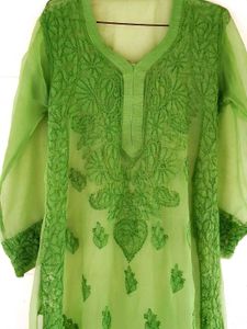 Trendy Chickenkari green Kurthi 💚