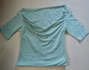 🇰🇷Fitted Light Green Ruched Off-Shoulder Top
