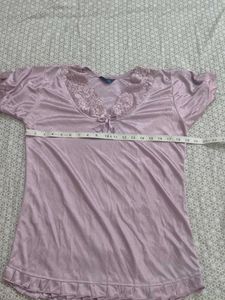 sleep dress in silk cloth with cute lace border .