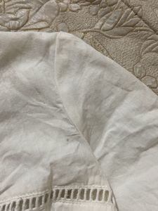 Chic White Short-Sleeve V-Neck Blouse