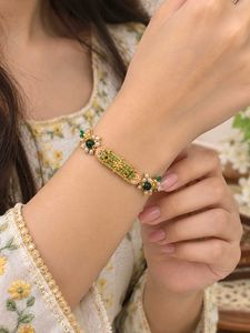 Elegant Green & Gold Bracelet
