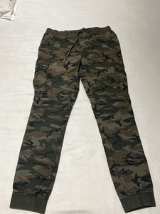 H&M Slim Fit Joggers Army Camo Print
