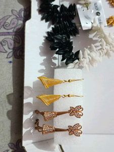 set of earings &amp; studs for only rs 25 each