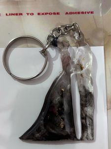 Bride &amp; Groom Resin Keychain2 keychain combo
