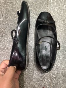 Black Patent Mary Jane Shoes