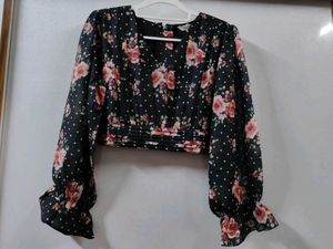 Floral Print V-Neck Crop Top