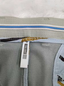 Men's Classic Fit Chinos