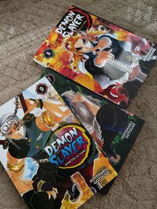 Demon Slayer: Kimetsu no Yaiba Volume 7,8,9 Manga