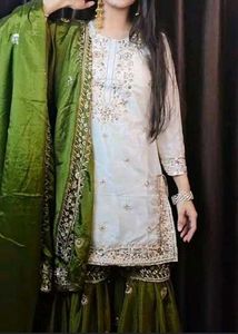Elegant Olive Green Kurta Set with Dupatta