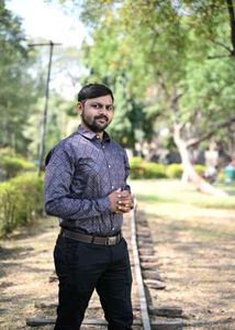 Men's Printed Button-Down Shirt