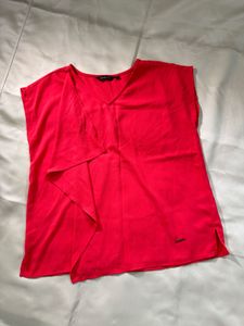 Chic Coral Ruffled V-Neck Top