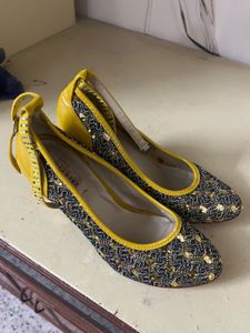 Elegant Heels - Rs.549/- FREE DELIVERY