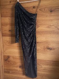 Sparkling One-Shoulder Sequin Dress