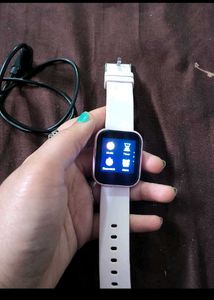 Helix Mettlic Fit 2.0 Smart Watch  With Charger