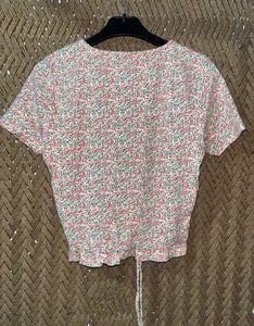 Zudio Floral Ruched V-Neck Crop Top