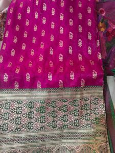 Elegant Pink Banarasi Silk Saree