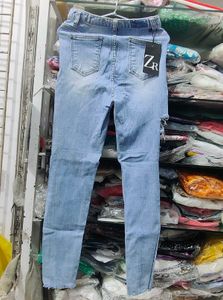 Stylish Light Wash Ripped Jeans