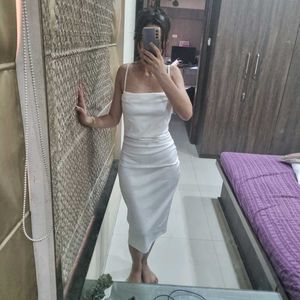 Classy white midi dress
