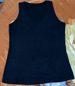 Classic Black Sleeveless Tank Top