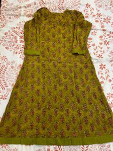 FabIndia Green Floral Print Cotton Kurta