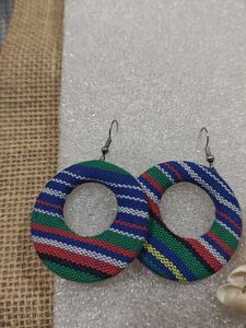 Set of 4 unique earrings